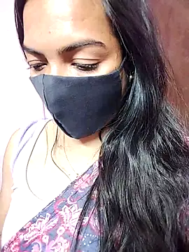 Tamil Hot Shasi online show from December 21, 2025, 5:42 pm