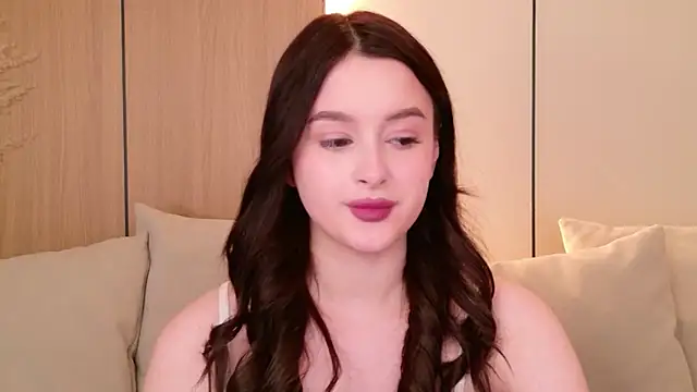 Snapshot of EvaSwen chatting on June 14, 2026, 12:18 pm EvaSwen online show from June 14, 2026, 12:18 pm