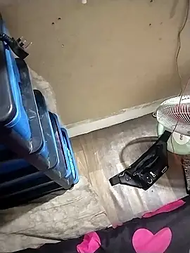 Snapshot of MeltingChapter6 chatting on September 28, 2025, 9:53 pm MeltingChapter6 online show from September 28, 2025, 9:53 pm