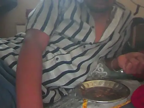 Hhhggghrrr3219 online show from November 2, 2025, 6:49 am