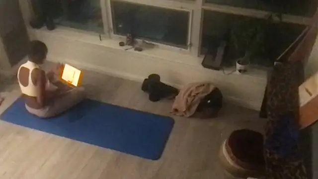 Snapshot of tia___fox chatting on October 29, 2025, 4:15 am tia   fox online show from October 29, 2025, 4:15 am