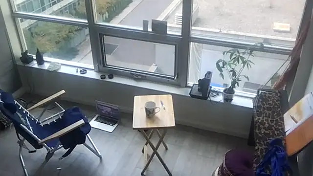 Snapshot of tia___fox chatting on October 29, 2025, 8:21 pm tia fox online show from October 29, 2025, 8:21 pm