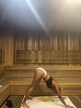 Snapshot of tia___fox chatting on November 25, 2025, 6:30 pm tia fox online show from November 25, 2025, 6:30 pm