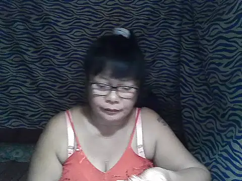 Snapshot of joy_cute chatting on December 18, 2025, 12:06 am joy cute online show from December 18, 2025, 12:06 am