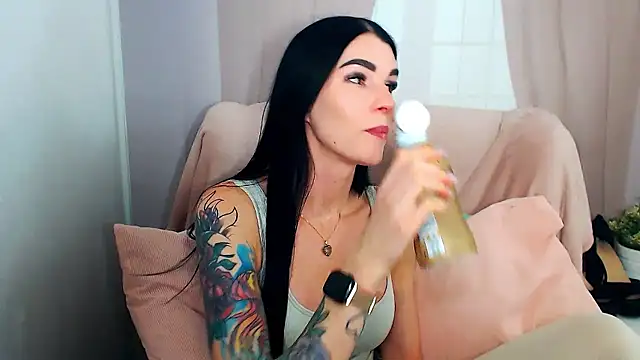 SofiiaBeauty online show from January 9, 2026, 6:42 pm