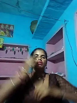 Snapshot of Mohni_cute chatting on October 22, 2025, 12:11 am Mohni cute online show from October 22, 2025, 12:11 am