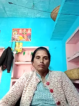 Snapshot of Mohni_cute chatting on November 17, 2025, 4:18 am Mohni cute online show from November 17, 2025, 4:18 am