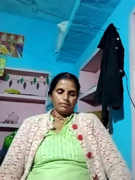 Snapshot of Mohni_cute chatting on November 17, 2025, 4:24 pm Mohni cute online show from November 17, 2025, 4:24 pm