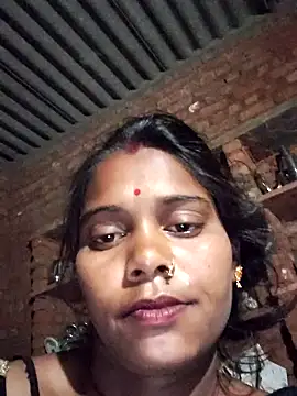 Katrina kaif143 online show from October 18, 2025, 3:46 pm