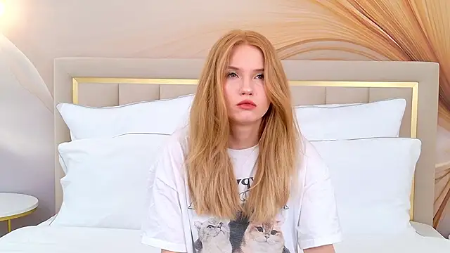 MelissaLiss online show from November 22, 2025, 3:00 pm