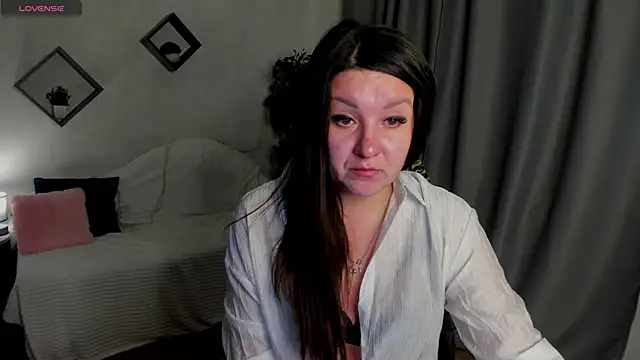 mood  berry online show from October 21, 2025, 1:28 am