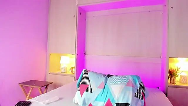 Snapshot of ChloeWiillow chatting on November 6, 2025, 12:50 pm ChloeWiillow online show from November 6, 2025, 12:50 pm