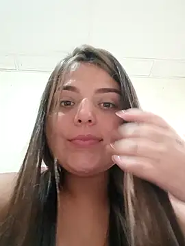 Snapshot of EmiilySttone chatting on December 16, 2025, 2:44 pm EmiilySttone online show from December 16, 2025, 2:44 pm