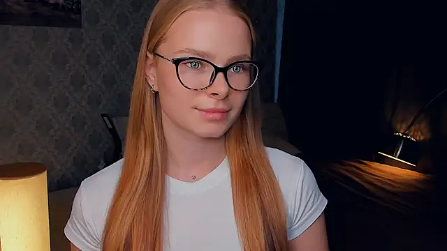 LibbyVenzeio online show from October 8, 2025, 7:06 am