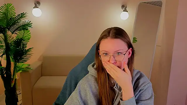 SirenaBlessing online show from November 6, 2025, 3:07 am