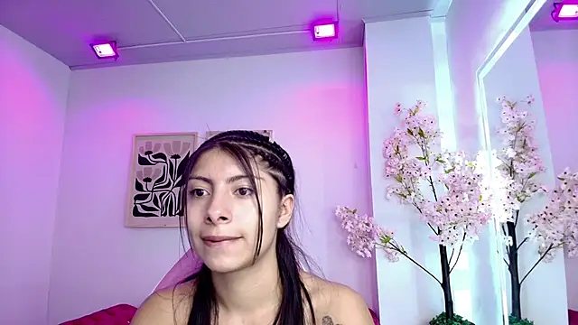 Snapshot of Gabriela_milani chatting on April 30, 2026, 11:27 am Gabriela milani online show from April 30, 2026, 11:27 am