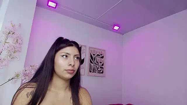 Snapshot of Gabriela_milani chatting on May 2, 2026, 7:08 pm Gabriela milani online show from May 2, 2026, 7:08 pm