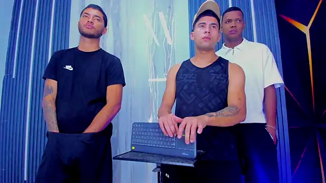 The Boy King online show from December 4, 2025, 3:10 pm