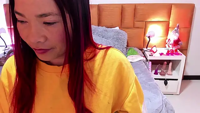 Snapshot of Mafe_Kailina chatting on December 5, 2025, 8:12 am Mafe Kailina online show from December 5, 2025, 8:12 am