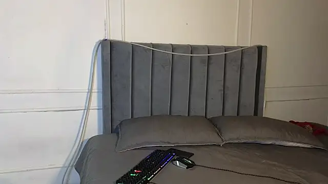 luxuryheaven 8 online show from October 31, 2025, 5:08 am