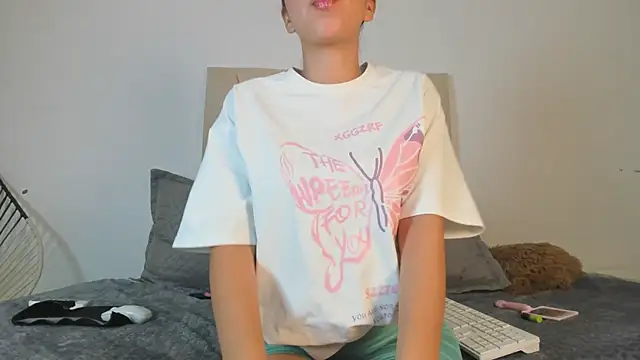 Ainoa Pink online show from November 4, 2025, 7:46 pm