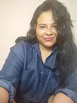 Tania cruz  online show from October 24, 2025, 3:58 am