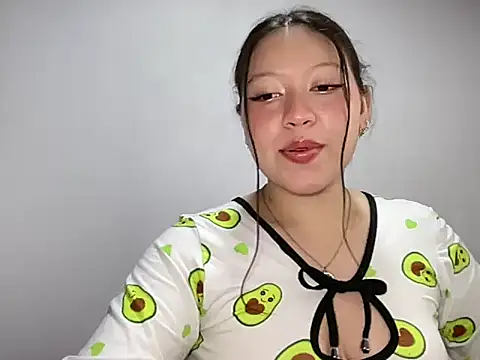 Rachel James   online show from December 19, 2025, 9:55 pm