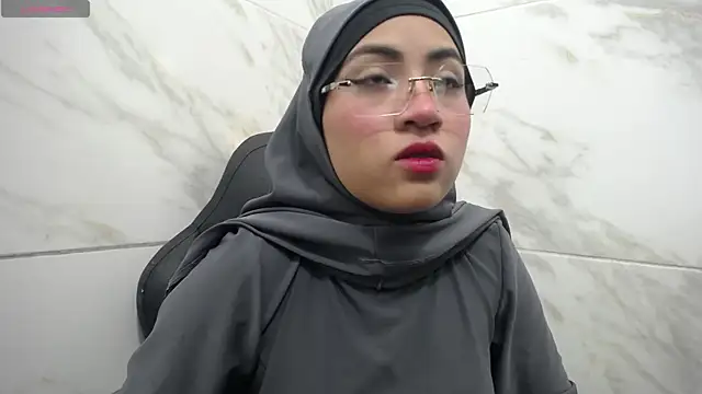 Neesha   online show from December 17, 2025, 12:22 pm