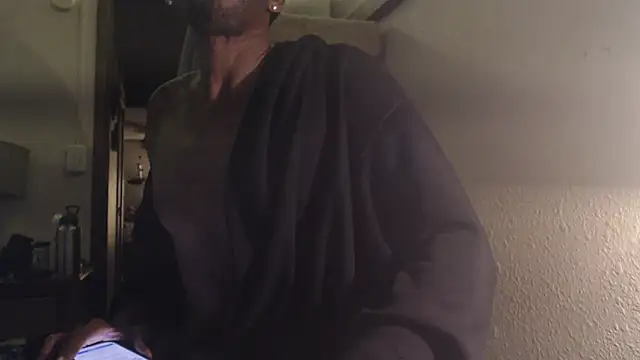 Snapshot of AlickleStiff chatting on October 23, 2025, 3:55 pm AlickleStiff online show from October 23, 2025, 3:55 pm