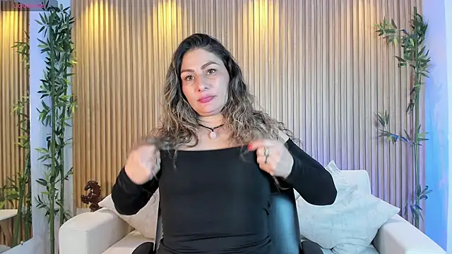 Snapshot of VenusCooper chatting on November 1, 2025, 8:22 pm VenusCooper online show from November 1, 2025, 8:22 pm