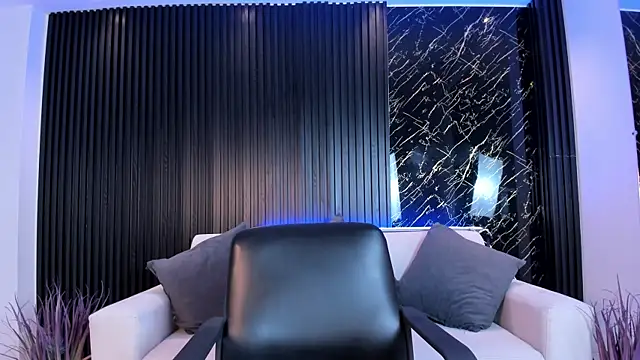 Snapshot of VenusCooper chatting on November 24, 2025, 6:51 pm VenusCooper online show from November 24, 2025, 6:51 pm