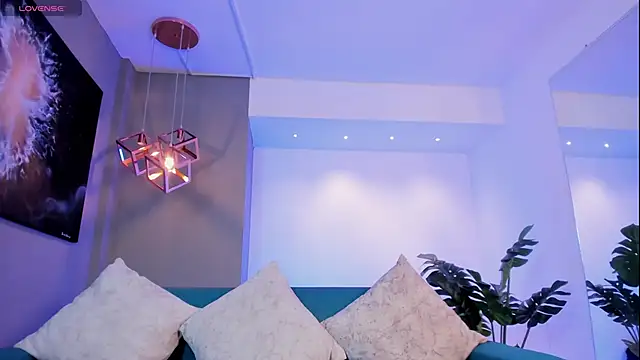 VenusCooper online show from February 20, 2026, 7:47 pm