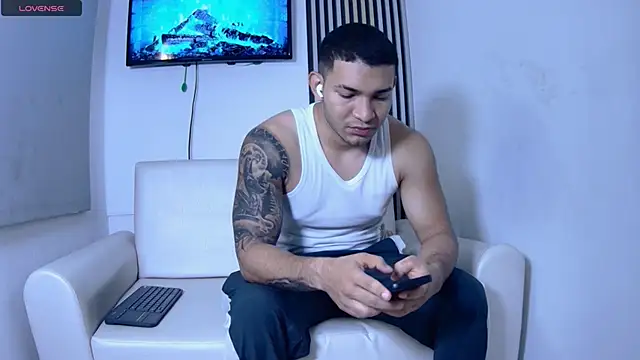 venedic bull online show from November 29, 2025, 4:04 am