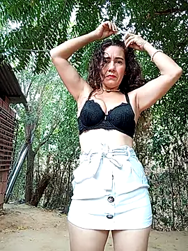 Dirty-Divorced-mother7 online show from October 7, 2025, 1:41 pm