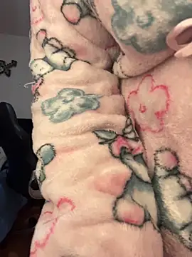 Miichii online show from November 26, 2025, 11:06 pm