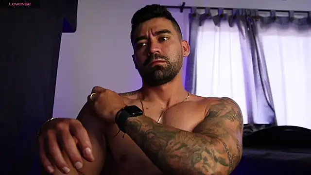 Snapshot of SOY_MIKE chatting on October 24, 2025, 2:57 pm SOY MIKE online show from October 24, 2025, 2:57 pm