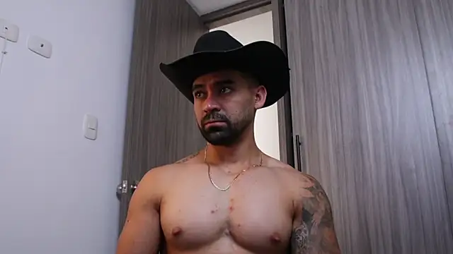 Snapshot of SOY_MIKE chatting on November 26, 2025, 1:01 pm SOY MIKE online show from November 26, 2025, 1:01 pm