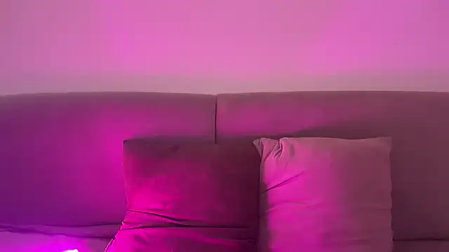 AlmaryKim online show from February 27, 2026, 10:10 pm