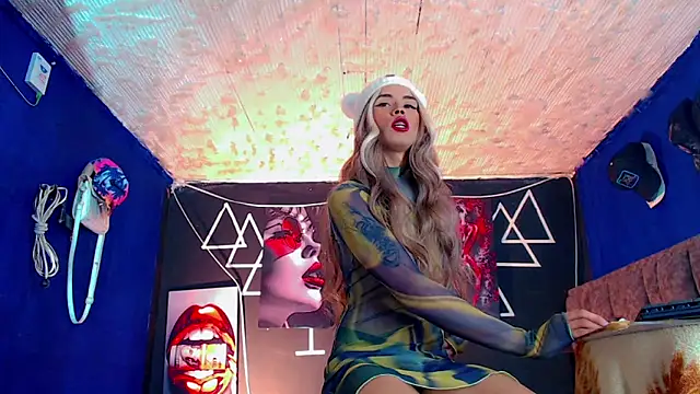 Fersexy Dolls online show from November 22, 2025, 6:12 am