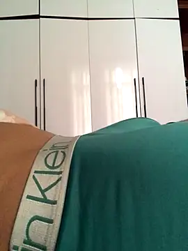 khonglongvong86 online show from October 6, 2025, 3:59 am