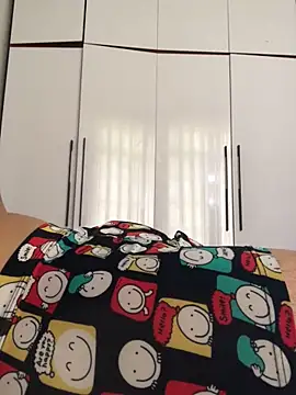 khonglongvong86 online show from October 9, 2025, 6:44 am