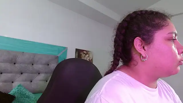 roxx iie online show from December 18, 2025, 2:34 pm