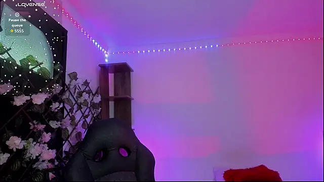 Snapshot of Kora_Red69 chatting on November 15, 2025, 1:40 pm Kora Red69 online show from November 15, 2025, 1:40 pm