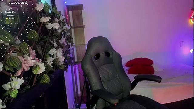 Snapshot of Kora_Red69 chatting on November 23, 2025, 1:33 pm Kora Red69 online show from November 23, 2025, 1:33 pm