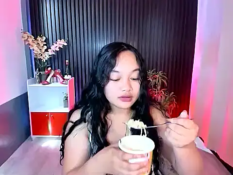 UrFavouriteCravings online show from November 12, 2025, 4:24 am