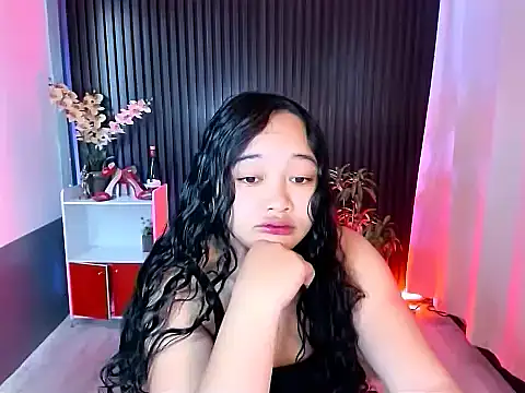 UrFavouriteCravings online show from November 13, 2025, 12:31 am