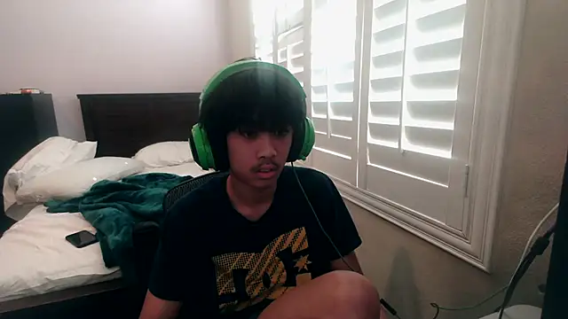 Snapshot of youngasianboy2007 chatting on November 11, 2025, 7:58 pm youngasianboy2007 online show from November 11, 2025, 7:58 pm