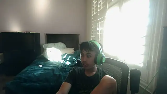 Snapshot of youngasianboy2007 chatting on February 4, 2026, 11:20 pm youngasianboy2007 online show from February 4, 2026, 11:20 pm