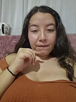 Snapshot of annyaparis chatting on February 6, 2026, 12:26 am annyaparis online show from February 6, 2026, 12:26 am