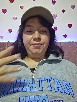 Snapshot of annyaparis chatting on February 14, 2026, 1:24 am annyaparis online show from February 14, 2026, 1:24 am